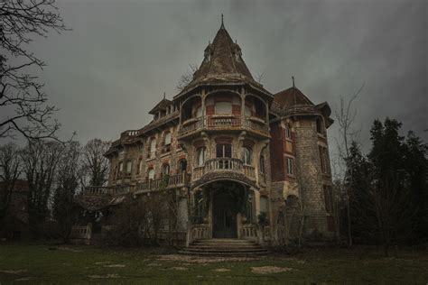 Halloween Top Des Maisons Hant Es Qui Font Le Plus Peur