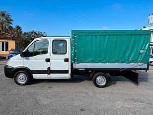 IVECO Daily 35 Doppia Cabina 7 Posti Cassone Fisso Tilt Truck