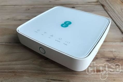 EE 4GEE Home Router or Three HomeFi: Which is best?