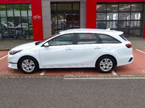 KIA Ceed SW CD 1 5 T GDi GPF SPIN SKLADEM Autobond Group