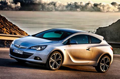 Fiche Technique Opel Astra GTC OPC 2016