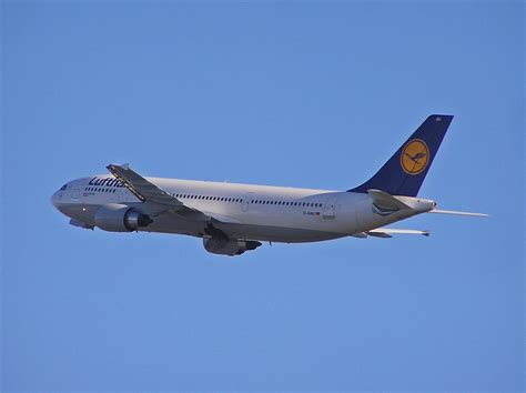 D AIAU Airbus A300 600 Of Lufthansa D AIAU Airbus A300 600 Flickr