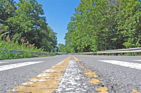 country road stock photo freeimagescom