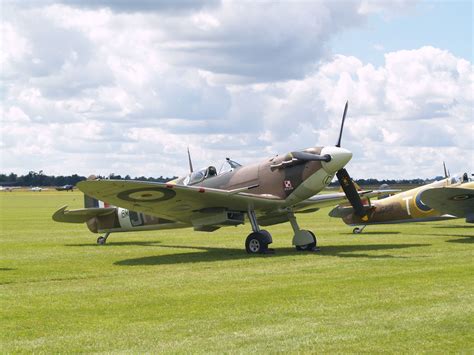 Pin By Martin Pospisil On Spitfire Fighter Jets Warbirds Fighter