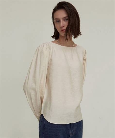 MUSINSA NICK NICOLE SHIRRING PUFF BLOUSE CREAM