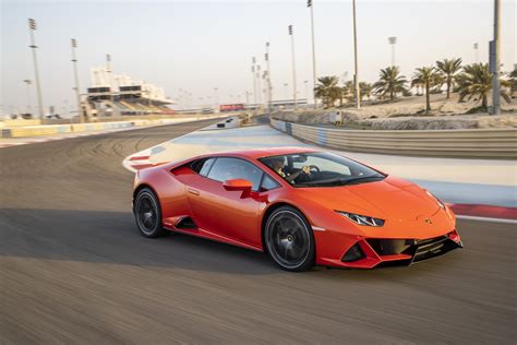 Lamborghini Livre Les Premiers D Tails Sur La Huracan Hybride Rechargeable