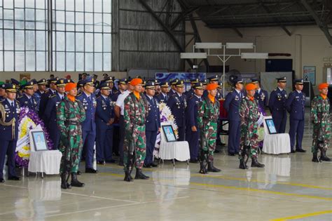 FOTO Pelepasan Jenazah Kru Pesawat Super Tucano Di Skadron Udara 21