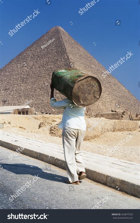 30 Pyramid Workers Tomb Stock Photos, Images & Photography | Shutterstock