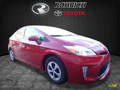 Barcelona Red Metallic Toyota Prius Three Hybrid Photo