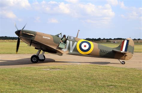 Img Spitfire Ia N G Cfgj Duxford September Fred