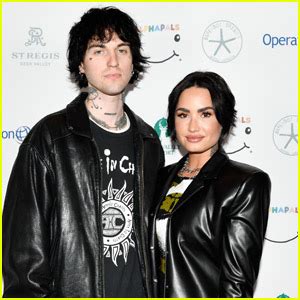 Demi Lovato & Jordan ‘Jutes’ Lutes Are Engaged! | Demi Lovato, Engaged, Jutes | Just Jared ...