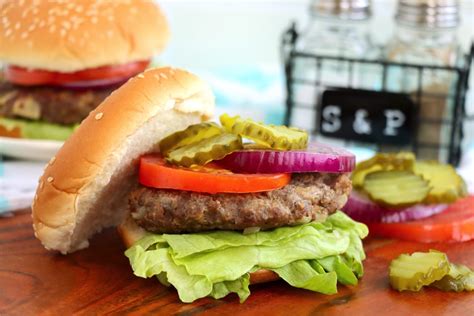 Classic American Burger Recipe - Inspirational Momma