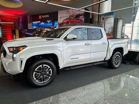 Tacoma Hev The Toyota Pickup To Be Manufactured In Mexico T