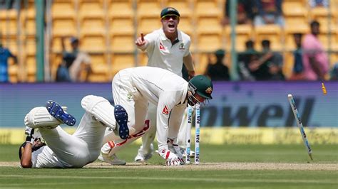 India V Australia Second Test Day One In Bangalore As It Happened Abc News