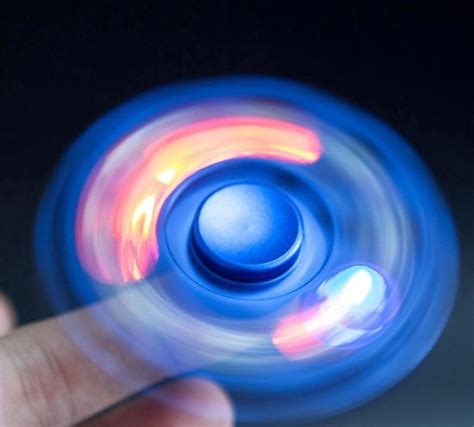 Nieuwste Fidget Spinner Met LED Verlichting Hand Spinner Draaier LED