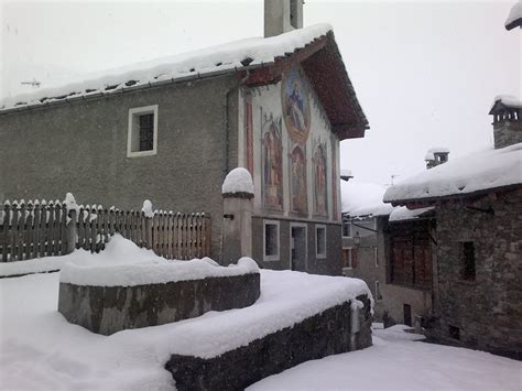 Lo Straordinario Spettacolo Della Neve Di Pasqua In Valle D Aosta 15cm