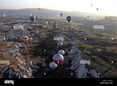 Cappadoccia Hot Air Balloons Sunset Hi Res Stock Photography And Images