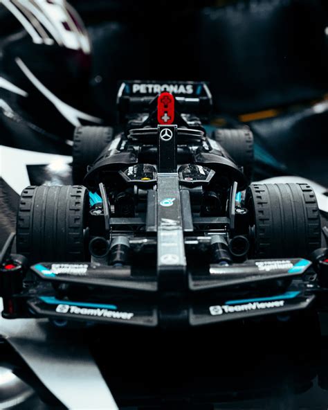 LEGO Mercedes-AMG PETRONAS F1 Team