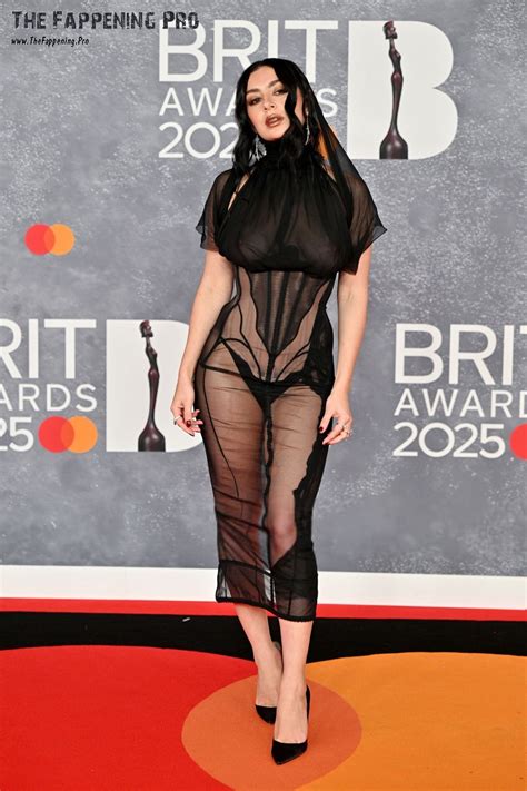 Charli Xcx Exposed Tits Nude At The Brit Awards Photos The Fappening