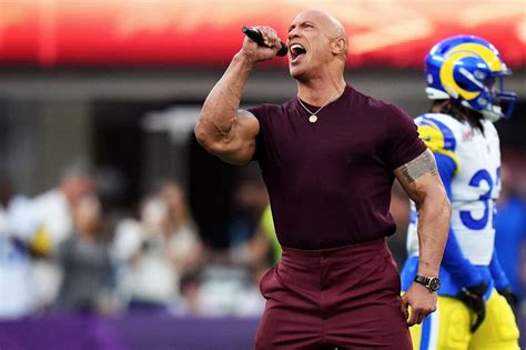 Dwayne Johnson Kicks Off The Super Bowl With Energizing Speech The New York Times