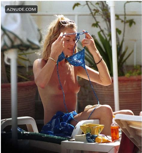 AMANDA HOLDEN Nude AZNude