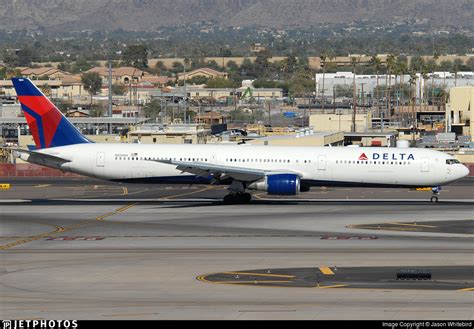 N828MH Boeing 767 432 ER Delta Air Lines Jason Whitebird JetPhotos