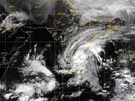 चक्रवाती तूफान मिचौंग यूपी के इन जिलों में मचाएगा तबाही Cyclonic Michaung Tracker Weather