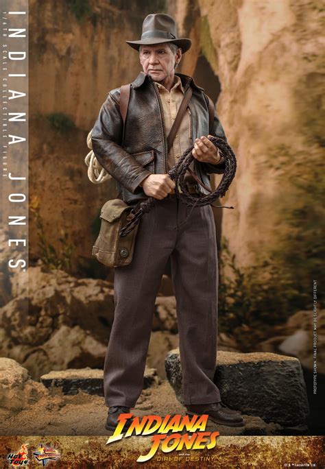 Hot Toys Reveals INDIANA JONES AND THE DIAL OF DESTINY Indiana Jones Action Figure GeekTyrant