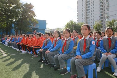 【悦读科丰 多彩活动】红领巾队列展风采 争做新时代好队员——丰台五小科丰校区迎国庆烈士纪念日活动 搜狐大视野 搜狐新闻