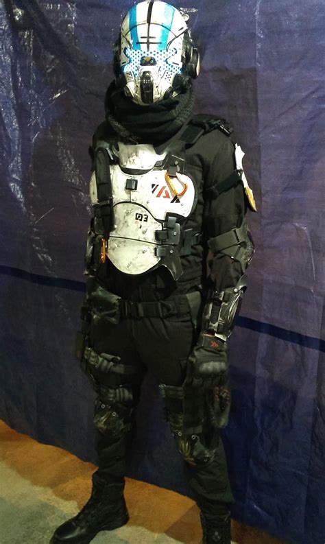 Pilot cosplay I did a few years ago. : r/titanfall