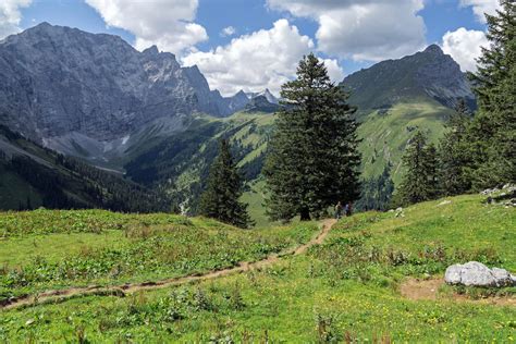 Hut to Hut Hiking Austria - Hiking tours in the grand Austrian Alps