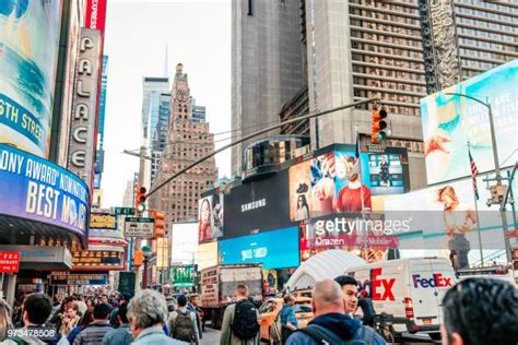 Multiple Billboard Ads Photos and Premium High Res Pictures - Getty Images