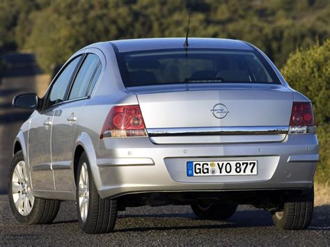 Opel Astra H Sedan 17 Cdti 101 Hp