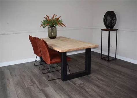 Eettafel Van Massief Eikenhout Met U Poot Voordeeltafels Nl