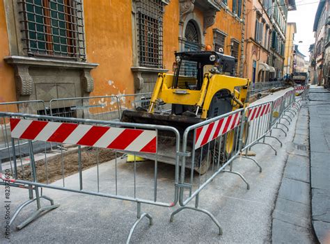 Foto De Cantiere Lavori In Corso Rifacimento Stradale Scavo