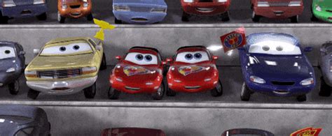 Lightning Mcqueen GIFs - Find & Share on GIPHY