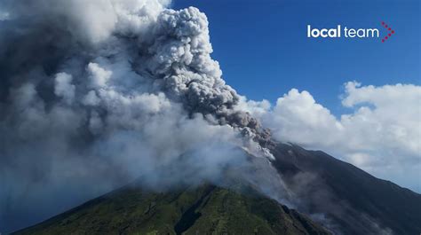 Eruzione Stromboli Nube Fino A Km Di Altezza Video Protezione