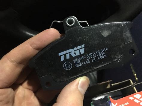 Мини ТО и резинки под петли капота — Lada Приора седан, 1,6 л, 2007 ...