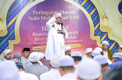 Para Habaib Dan Guru Agama Panjatkan Doa Di Peringatan Maulid Nabi