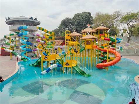 Waterpark Fun From 9 Am To 6 Pm At Kankaria Jaldhara Water Park