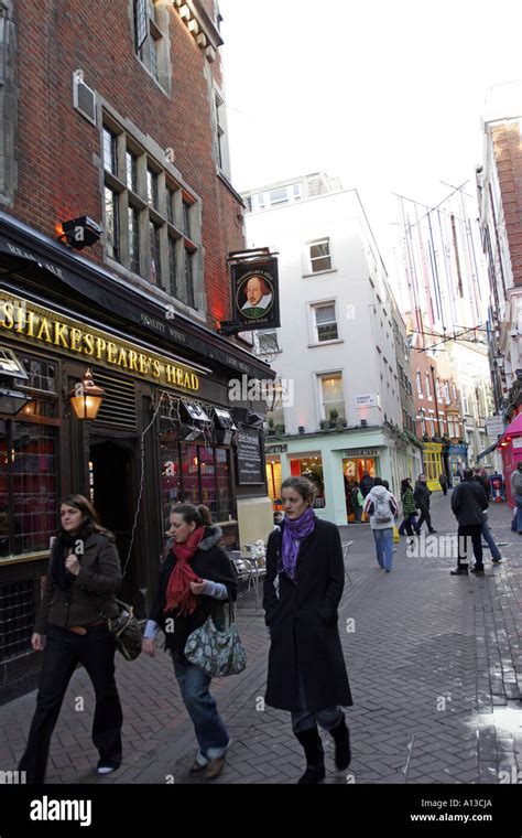 Shakespeares Head Pub Carnaby Street Hi Res Stock Photography And