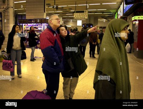 Birmingham's new Train Station, Nov 2000Passengers Stock Photo - Alamy