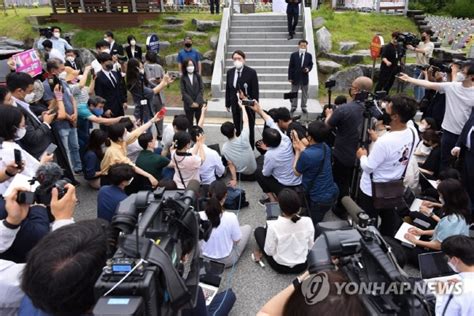 윤석열 첫 정치행보는 文이 외면한 원자력·보훈···7일에는 安 회동 예정 펜앤드마이크