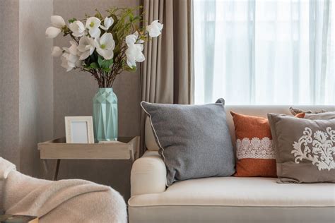 What Color Curtains Go With Beige Couch Examples With Images