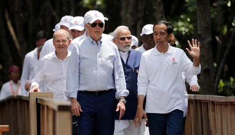 Pemimpin Dunia Tanam Mangrove Bersama Di Sela KTT G20 Foto Liputan6