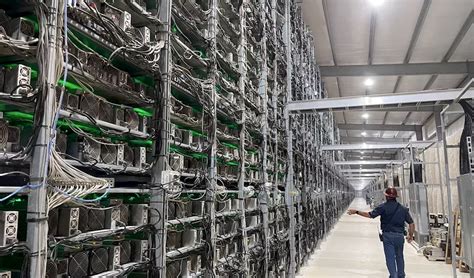 Bitcoin Miners Upgrade Power Centers And Get Into AI To Brace For