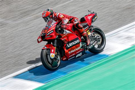 Unaltra Prima Fila Tutta Ducati A Buriram Automotornews It