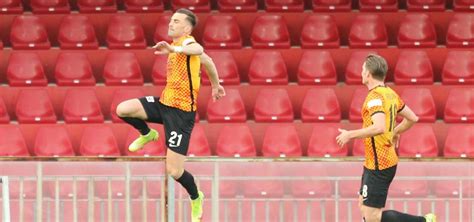 Diretta Benevento Vicenza Risultato Finale 1 0 Decide Un Gol Di