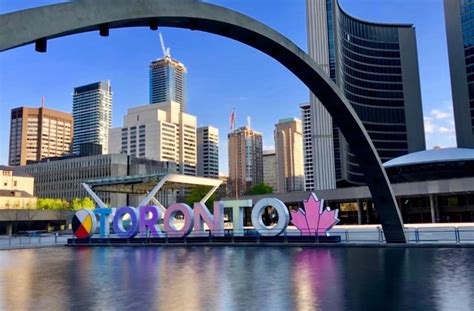 Toronto Walking Tours | Vox City