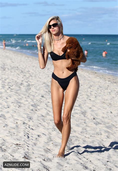 Devon Windsor Wears A Bikini At The Beach In Miami AZNude